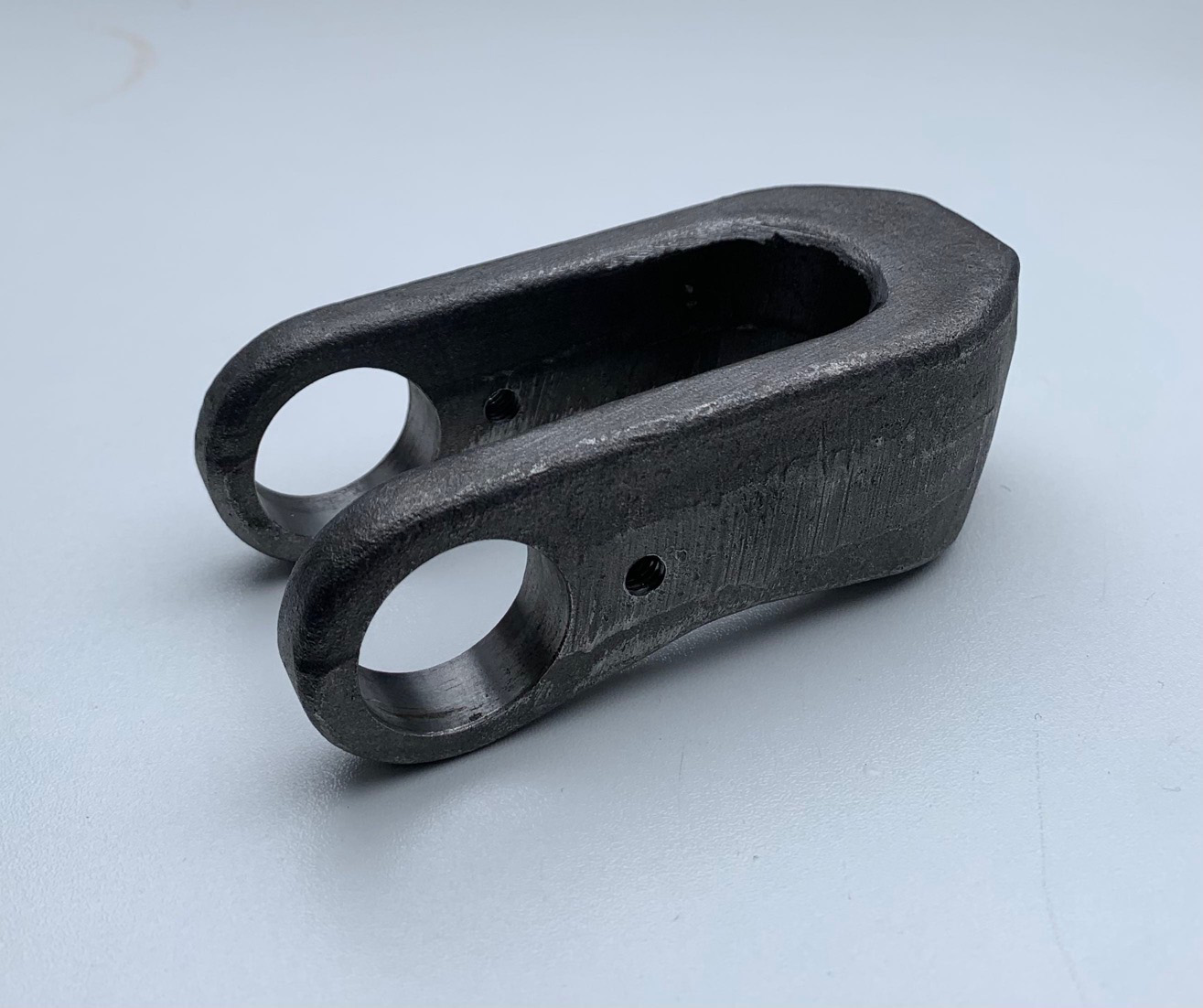 Geschmiedetes und bearbeitetes Metallbauteil aus dem I.P.O.-Lieferprogramm